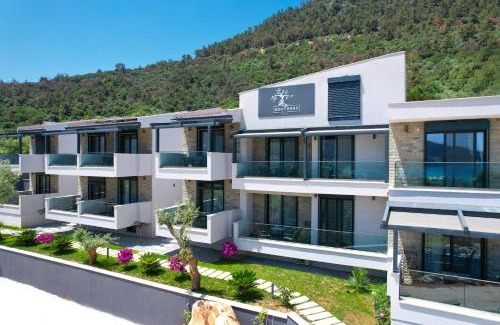 Golden Beach Apartment | Brothers Seaview