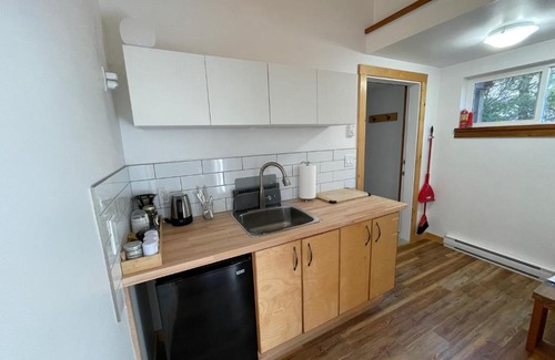 Ucluelet Apartment | Brown's Beach Guest Suite