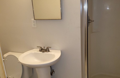Stoughton House | Brown sugar private one bedroom few minutes away grocery stores, dollar tree,bjs
