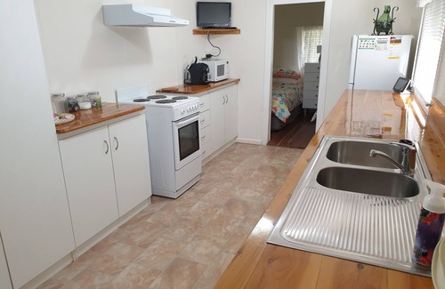 Central Mudgee House | Browncoat Cottage, Mudgee