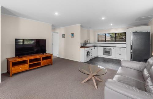 Onerahi House | Bruichladdich - Whangarei Private Room