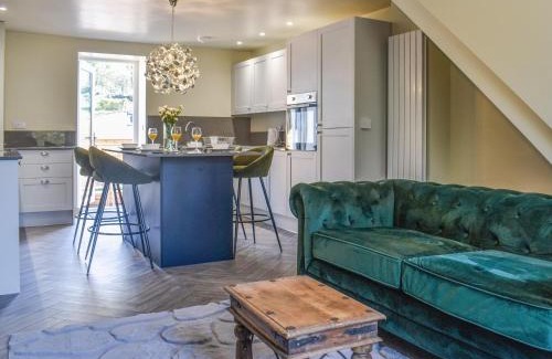 Burnley House | Brun Cottage