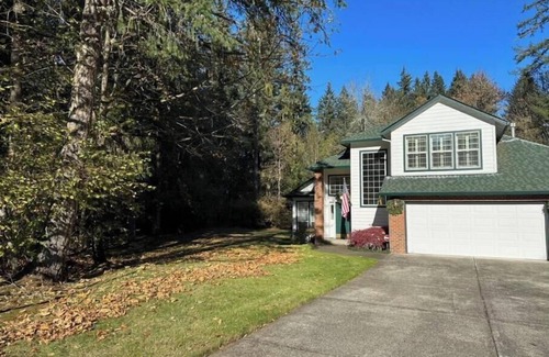 Hockinson House | Brush Prairie home with a beautiful setting