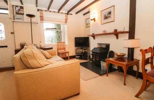 Garn Fadryn House | Bryn Lleuddad