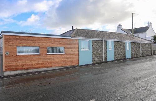 Amlwch House | Bryn Llwyd Cottage