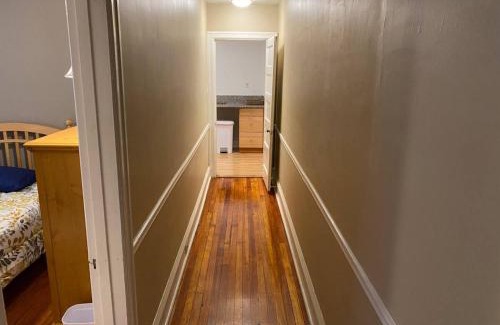 Bryn Mawr Apartment | Bryn Mawr Spacious Grnd Floor Apt Free Parking