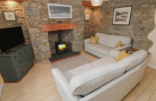 Llangynin House | Brynawel