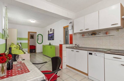 Crikvenica Apartment | Brzic (HSY3NJR)
