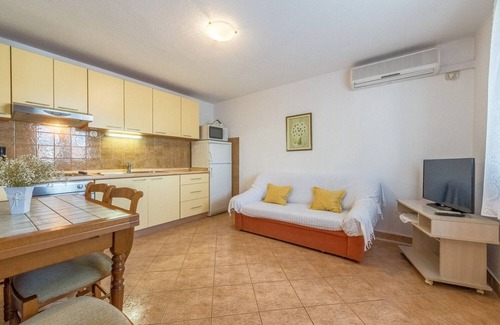 Mastrinka Apartment | Bubi - sea View - A1