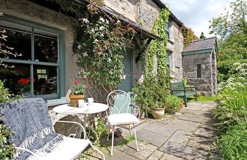 Pentraeth House | Buck Cottage