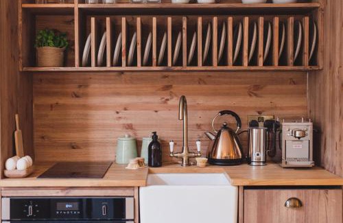 Broadstairs Apartment | Buckingham Mews Flint Cottage 2