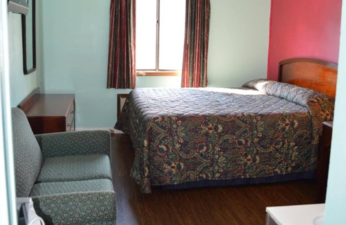 Claypool Hill Hotel | Budget Inn of Claypool Hill