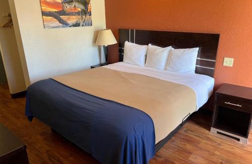 Okeechobee Hotel | Budget Inn of Okeechobee