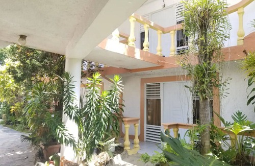 Cabarete Apartment | Budget room in Cabarete guesthouse, near beach and shops/restaurants