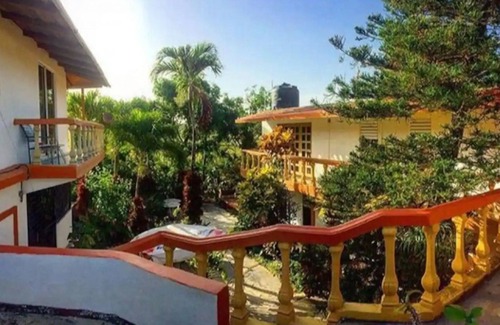 Cabarete Apartment | Budget room in Cabarete guesthouse, near beach and shops/restaurants