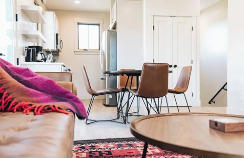 Buena Vista Apartment | Buena Casita: A Hip, High Desert Escape! : STR-20nn