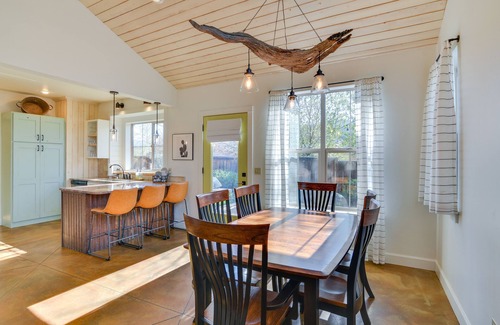 Buena Vista House | Buena Vista Vacation Home: Hot Tub, Mountain Views