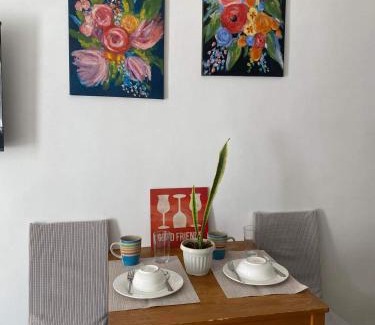 Highway Hills Apartment | Buenbyahe Cozy Affordable Place at Urban Deca Tower along EDSA Shaw MRT walking distance in megamall