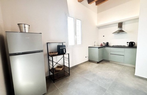 Noto Apartment | Bufalefi Dwellings - Orange House