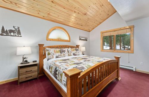 Fall River Estates Apartment | Bugle Pointe A15 by Estes Park Condos