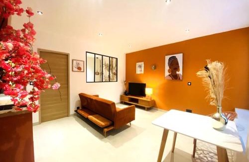 Faubourg Apartment | Bulle ocre, renové & climatisé dans le centre