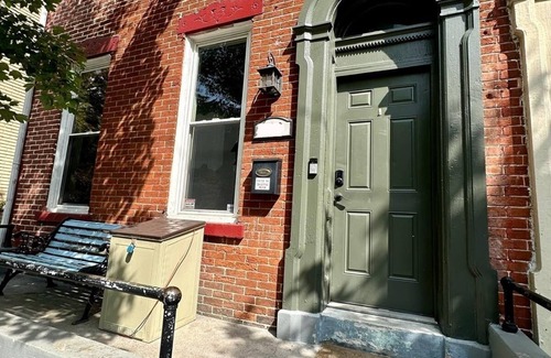 Allentown House | Bundle of happiness in an entire townhouse