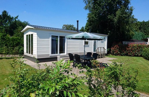 Baarle-Nassau House | Bungalow ∙ 2 bedrooms ∙ 4 guests