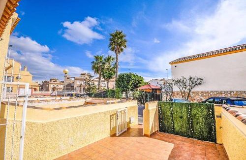 Gran Alacant Apartment | BUNGALOW ACOGEDOR EN GRAN ALACANT