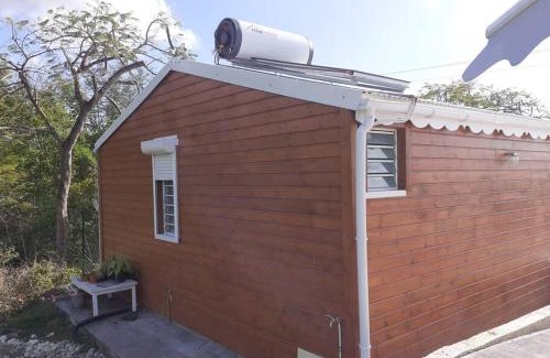 Vieux-Habitants House | Bungalow agéable et confortable, parking securisé