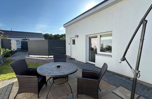 Ratekau Apartment | Bungalow/Apartment "KüstenNest" 60m² near the Baltic Sea. fully equipped kitchen