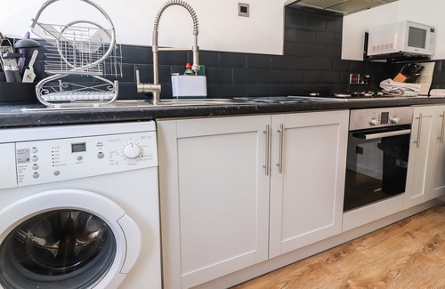 Thornton-Cleveleys House | BUNGALOW BY THE SEA, pet friendly, with a garden in Cleveleys