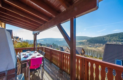 Kronenburg House | Bungalow by Reservoir in Eifel