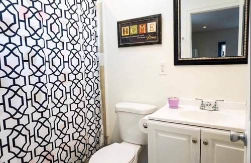 Port Hueneme House | Bungalow by the beach