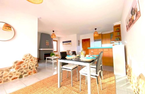 Benitachell Apartment | Bungalow Julieth con estilo Ibiza a 4km de Moraira