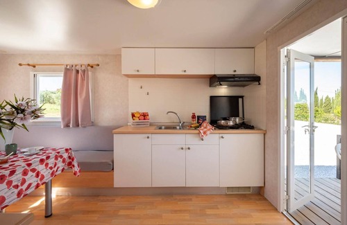 Puntone House | Bungalow with pool in a park-like garden by the sea!
