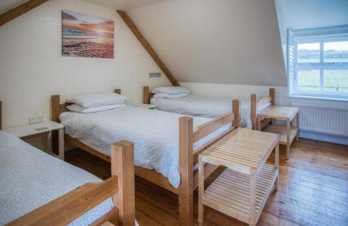 Llangennith House | Bunk House - 4 Bedroom - Llangenith