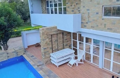 Central Business District Villa | Bunker Villas by Geo-Nat Africa Safaris