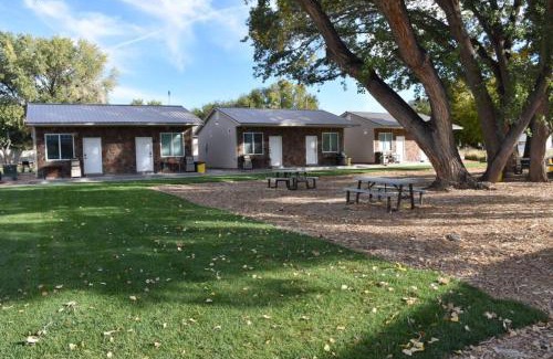 La Verkin House | Bunkhouse 1B Sleeps 4