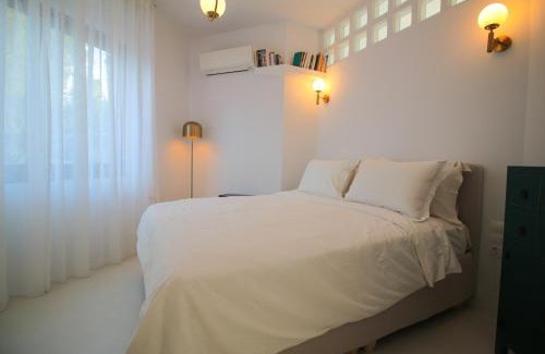 Saronikos Villa | Bunny Island Exquisite Villas