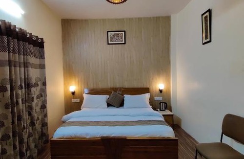 Kempty Range House | Burans Homestay