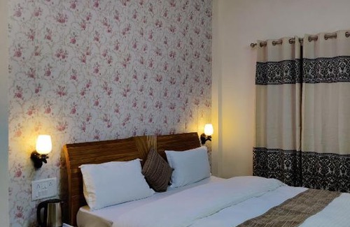 Kempty Range House | Burans Homestay