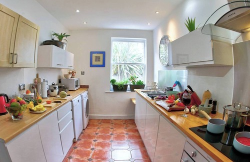 Eastbourne City Centre House | "burlington Palace" - Entire Seafront Regency Villa With Private Garden