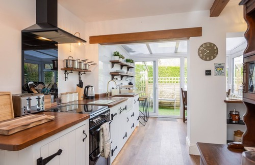 Scawton Cottage | Burn Cottage - Hot Tub - Dogs welcome
