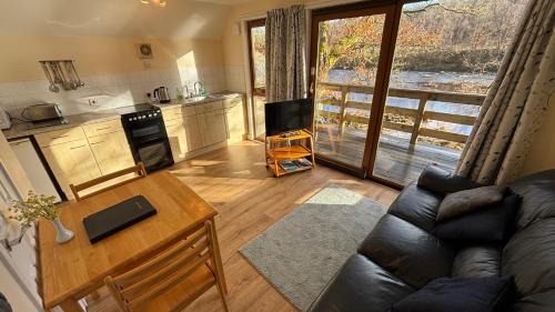 Spean Bridge Cabin | Burnbank Lodges