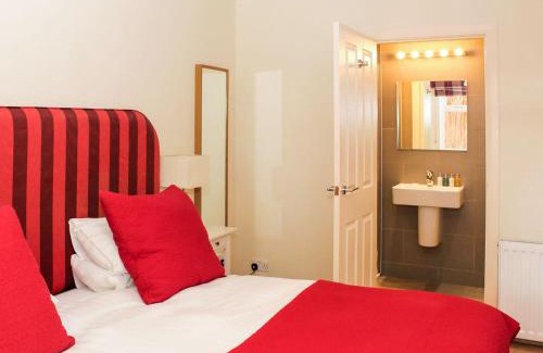 St. Andrews House | Burnside West Cottage- Uk39596