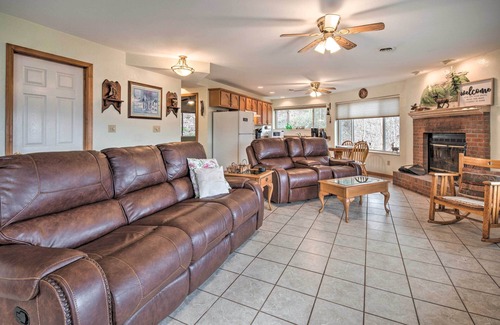 Burnsville Apartment | Burnsville Apt w/Deck in Pisgah National Forest
