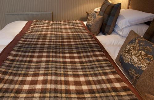 Melrose Hotel | Burt's Hotel