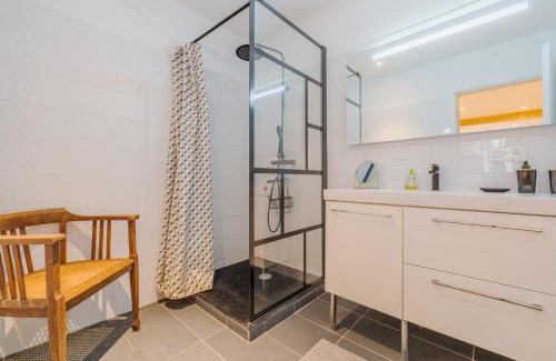 Saint - Michel Apartment | Busca Saint Michel - Appt quartier Saint-Michel