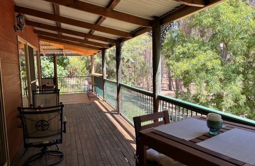 Nannup Cottage | Bush Cabin on the Blackwood River (Nannup)n