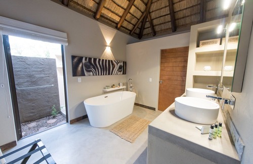 Hoedspruit Bed & Breakfast | Bushbaby River Lodge